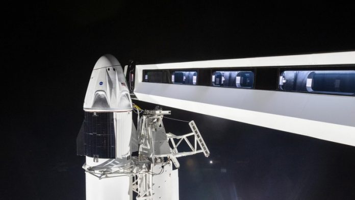 Космічна компанія SpaceX скасувала запуск астронавтів у космос за лічені хвилини до старту