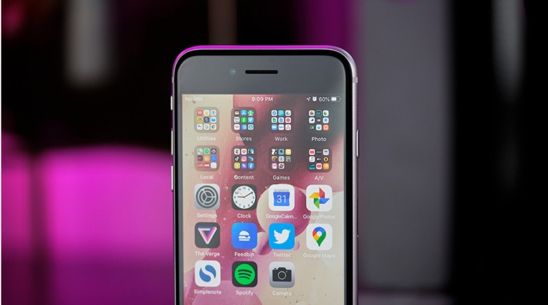 iPhone SE (2020) став бестселером одразу після виходу
