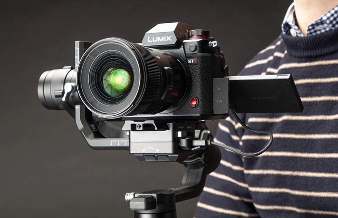 Фотоапарати від Panasonic можна перетворити в веб-камери