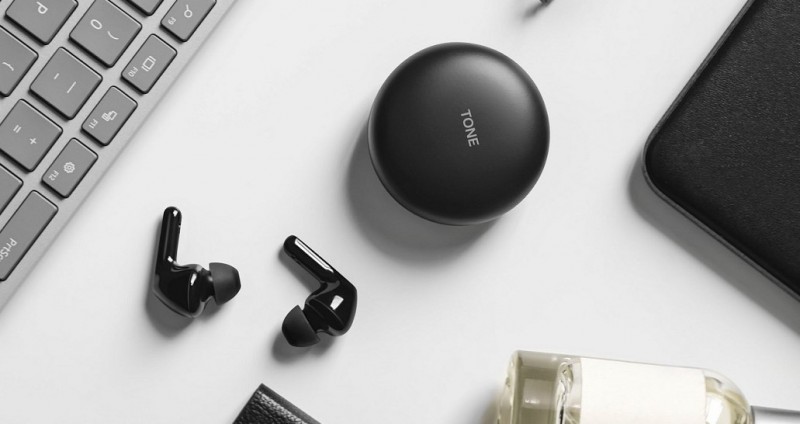 Навушники LG, які здатні до самоочищення з'явилися в продажу 