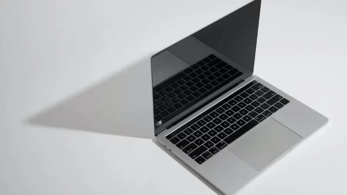 Apple може випустити недорогі MacBook наступного року, щоб збільшити поставки