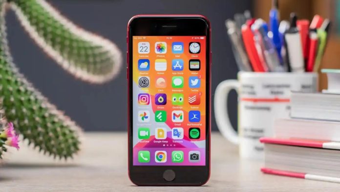 Новий iPhone SE 4 може отримати сучасний дизайн