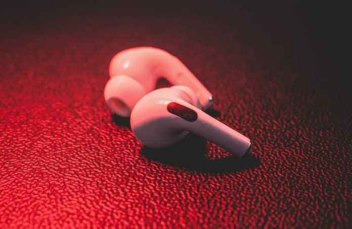 AirPods Pro 3 отримають «набагато краще» активне шумозаглушення