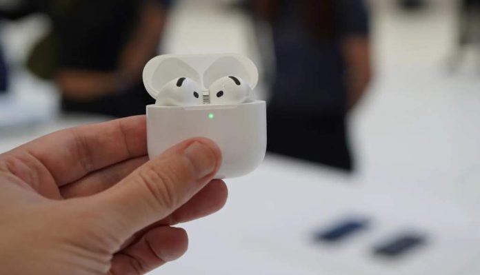 В нових AirPods 4 виявили нову приховану кнопку