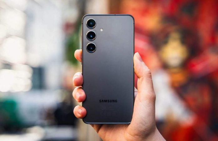 Samsung знову економить: Базова модель Galaxy S25 отримає чіп Dimensity 9400 замість Snapdragon 8 Gen 4