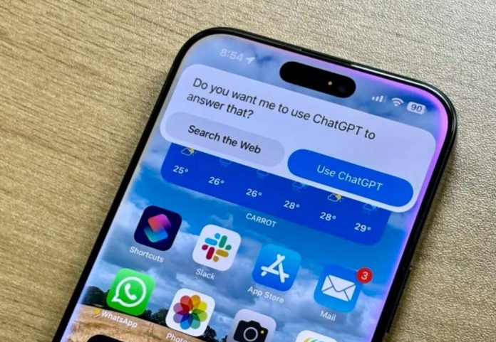 У нових iPhone можна замінити Siri на ChatGPT