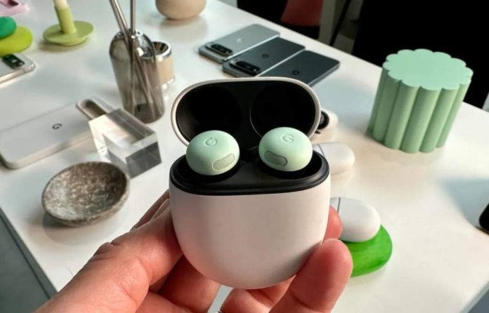 Pixel Buds Pro 2 можуть додати функцію Auracast для спільного прослуховування аудіо