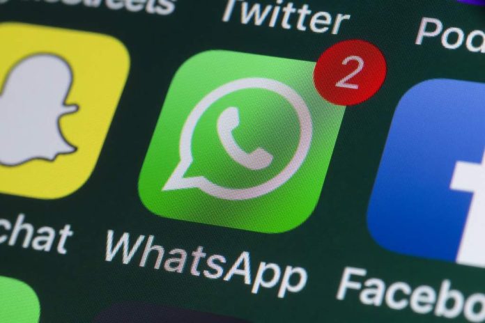 Шахраї використовують нову схему обману через WhatsApp