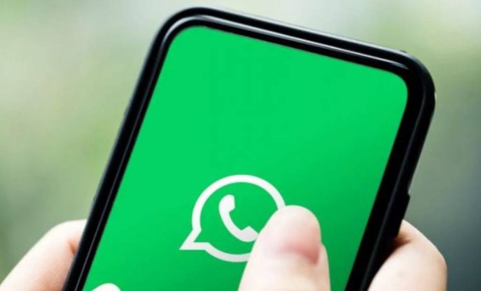 Важлива інформація для пенсіонерів: що робити з WhatsApp до початку 2025 року