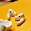 Apple перенесе виробництво AirPods в іншу країну: чому це допоможе виявити підробки