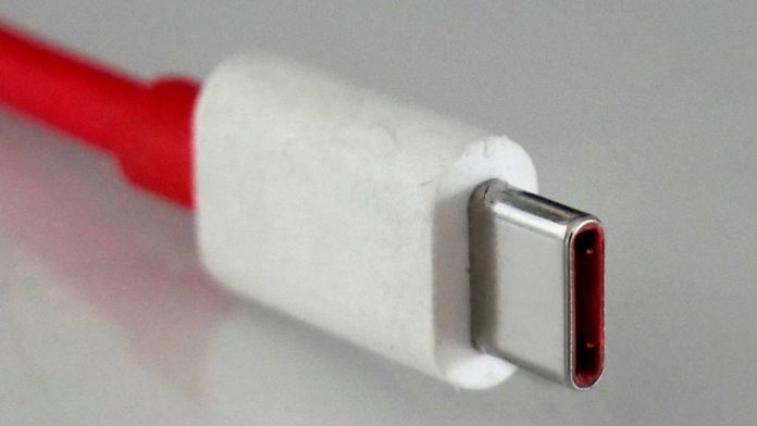 USB Type-C стає обов'язковим стандартом зарядки в Саудівській Аравії