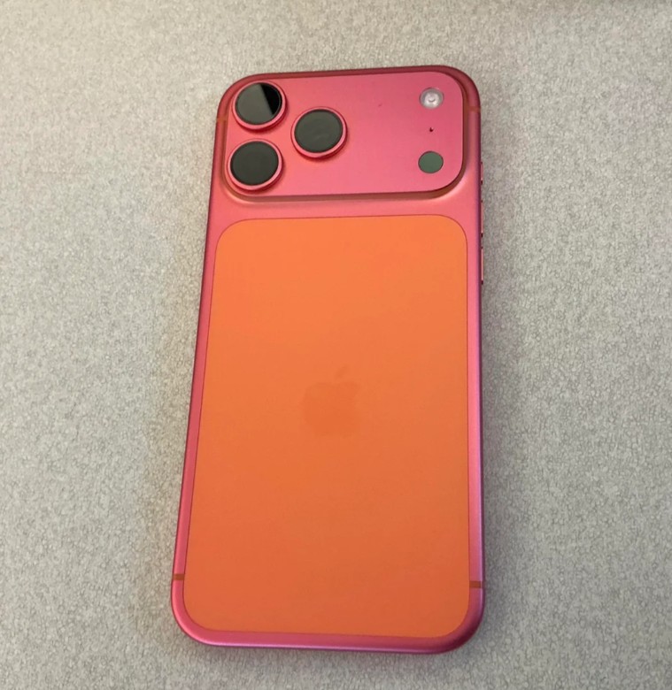 iPhone 17 Pro Max color change