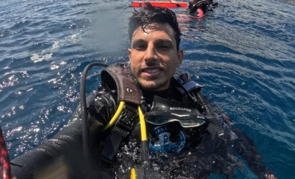 Apple Watch Ultra diving